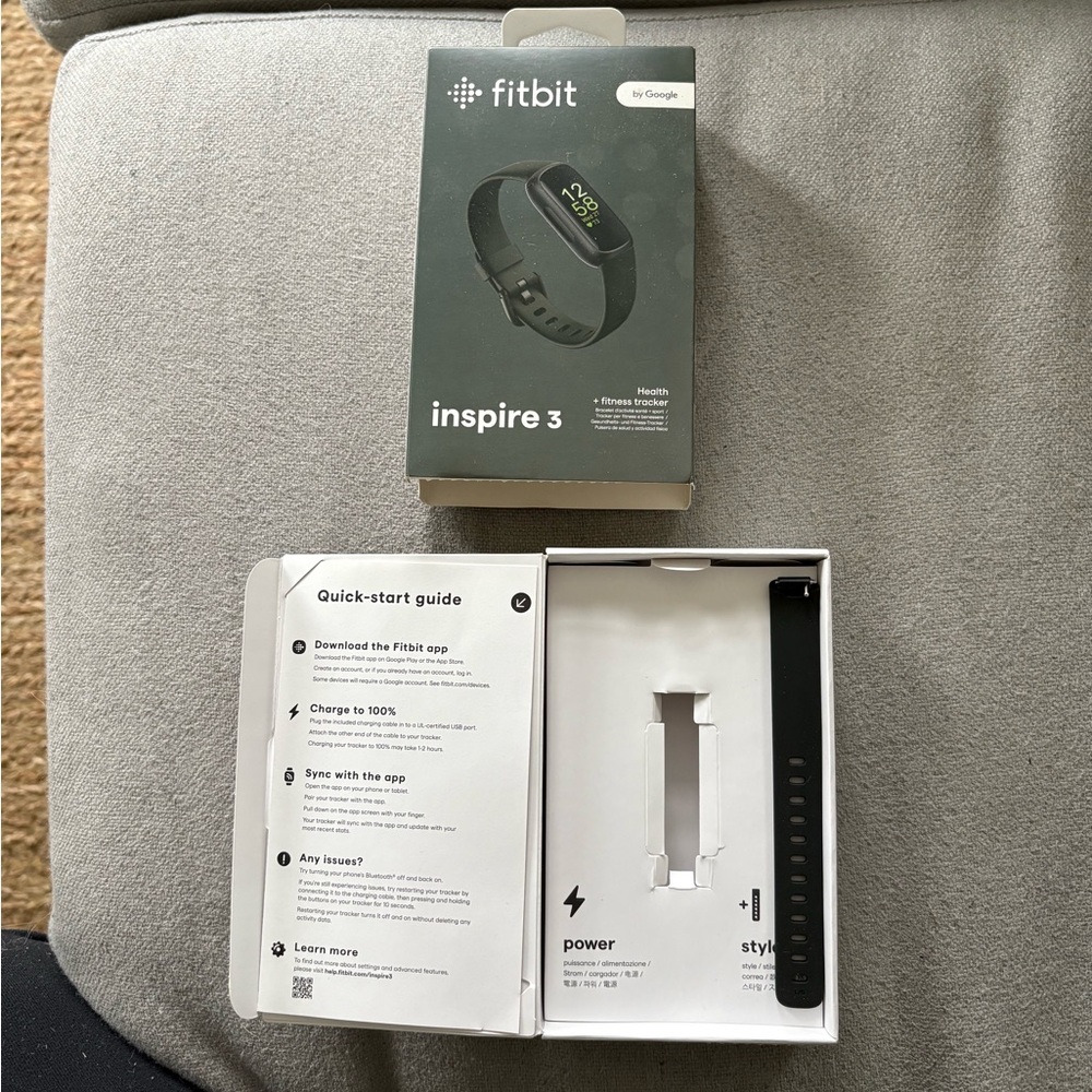 Fitbit inspire 3 NWOT - has box and all accessories!